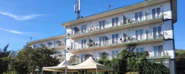 tennis-hotel-hd-enhance-2x